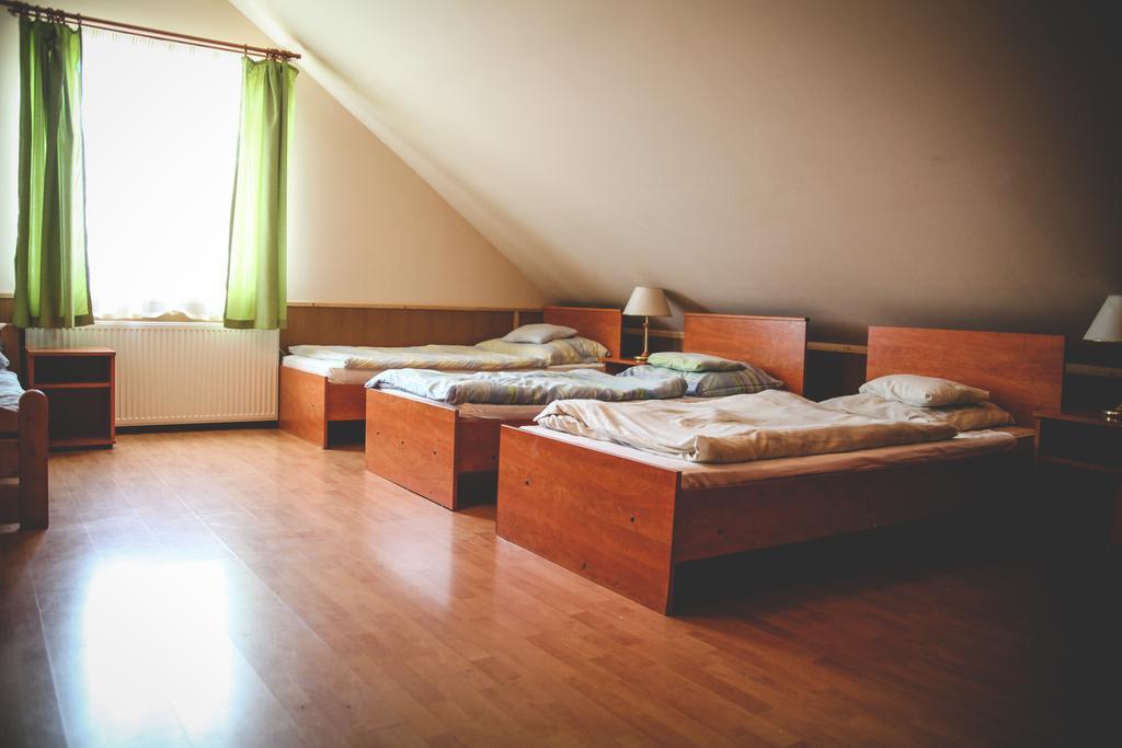 Borostyankert Etterem & Vendeghaz Hotel Sitke Luaran gambar