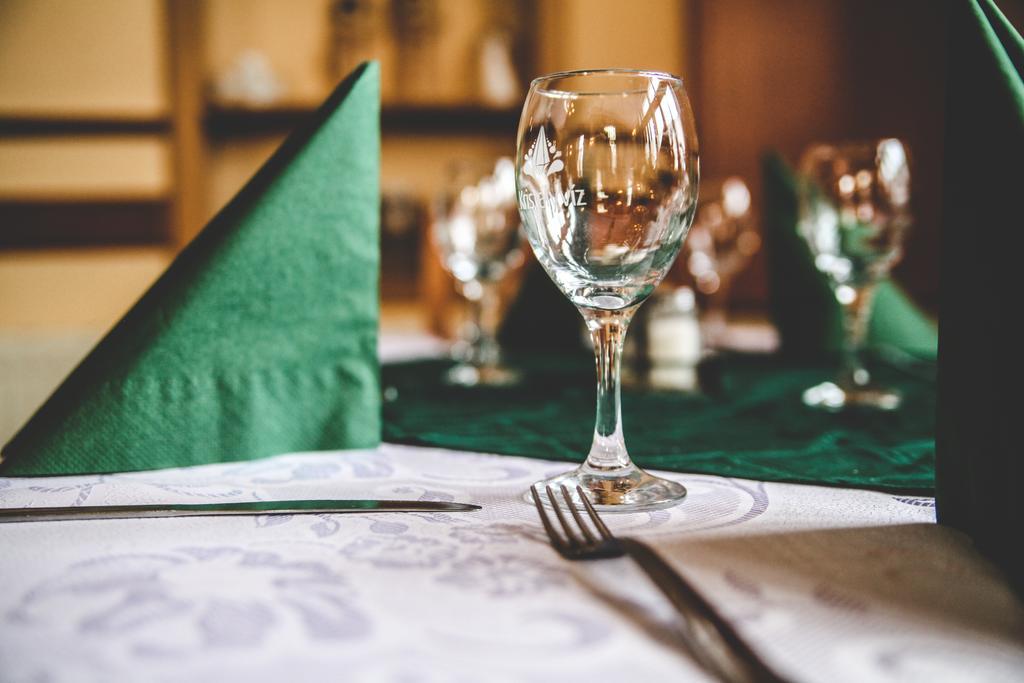 Borostyankert Etterem & Vendeghaz Hotel Sitke Luaran gambar